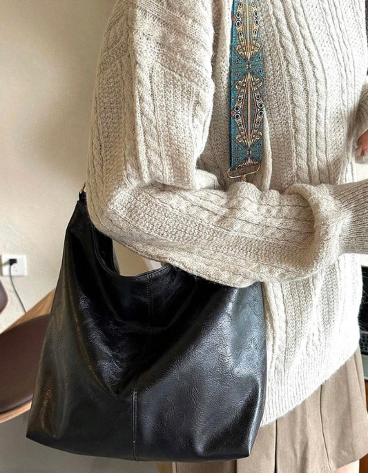 Retro leather crossbody