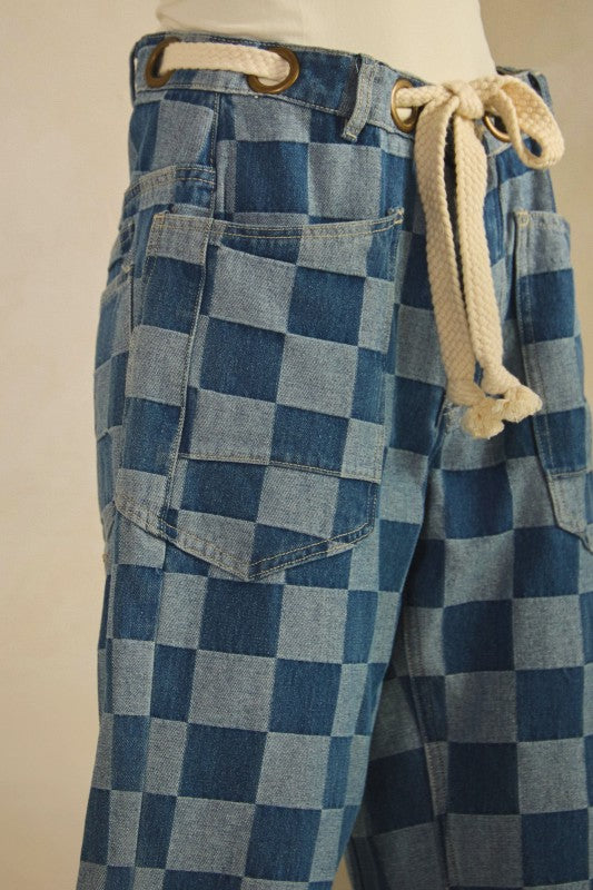 Checkered trend pants